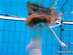 jaw-dropping doll showcases marvelous body underwater