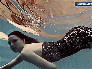 showing bright breasts underwater makes everyone insane
