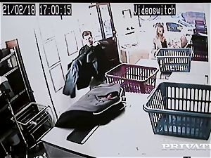 Private.com - Mia Malkova gets humped in the laundry