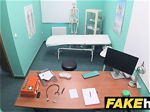 fake health center wc apartment deep throat and romping